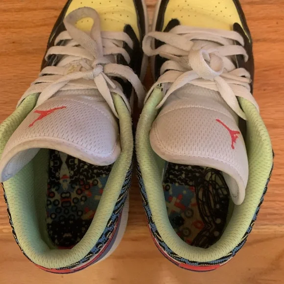 Air Jordan Low Sneakers - Picture 6 of 6